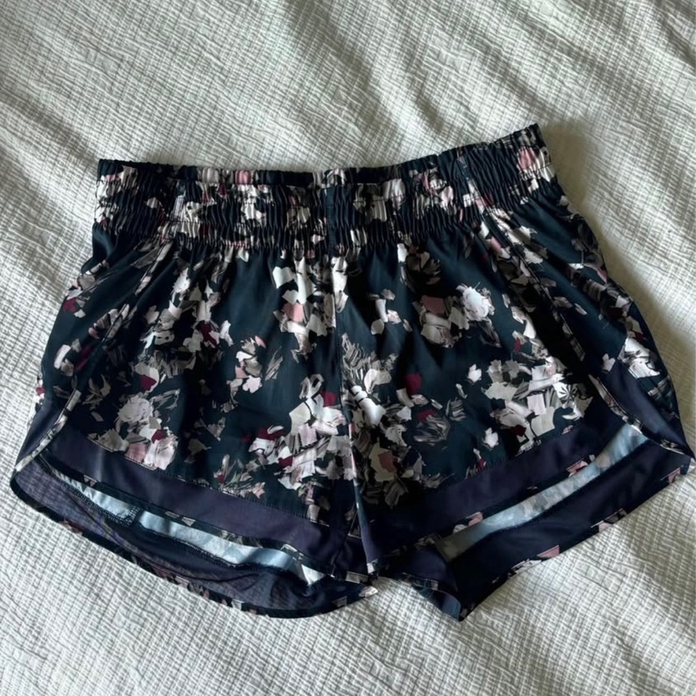 Athleta Athletic Shorts; Navy Floral; Size S.